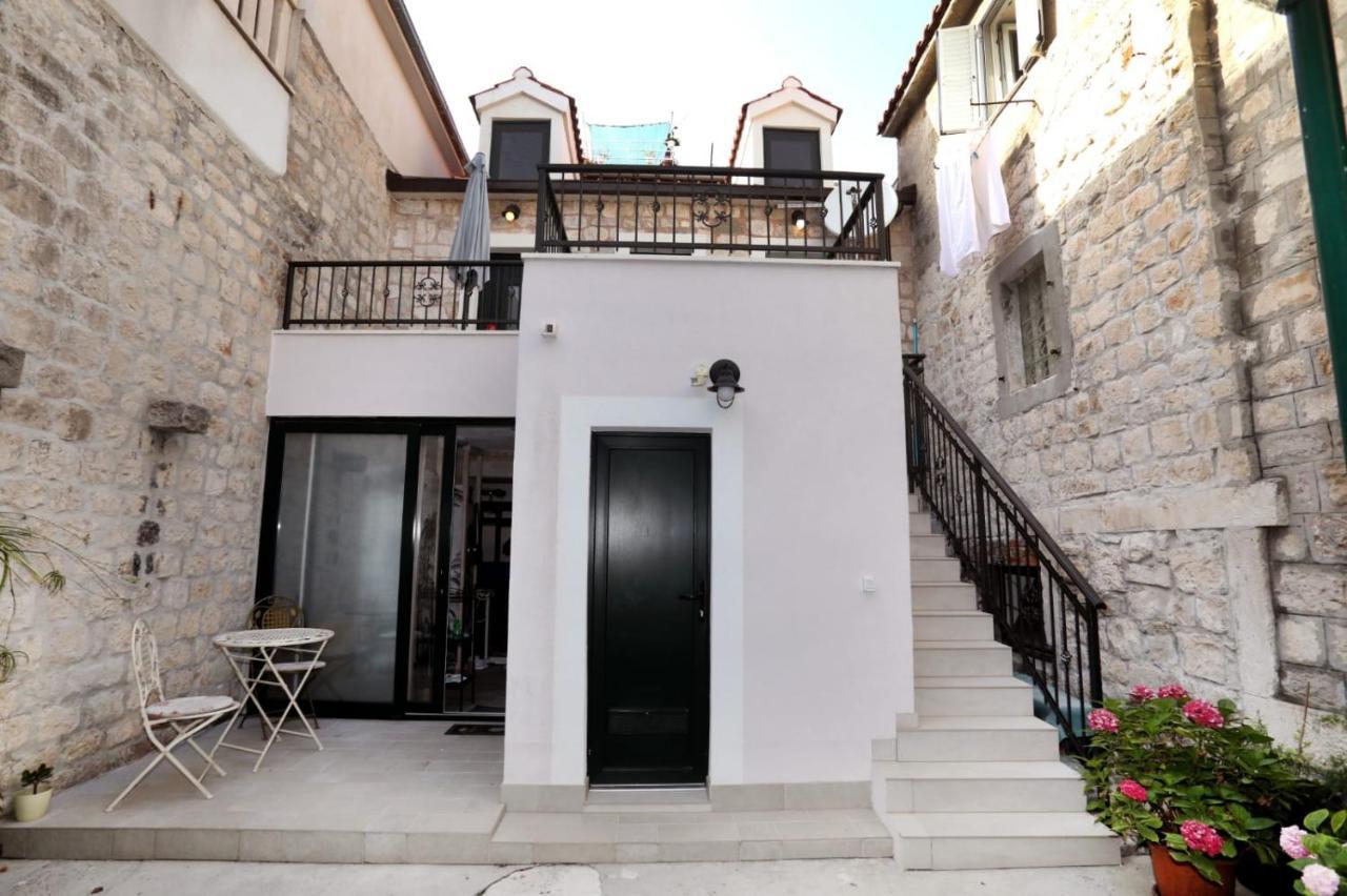 Studio Apartman Mihaella Kaštela エクステリア 写真